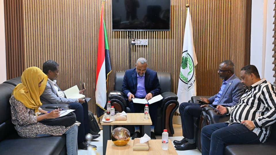 The Undersecretary of Health Commends the Efforts of the National Center for Gastrointestinal Diseases in Localizing Services in Sudan